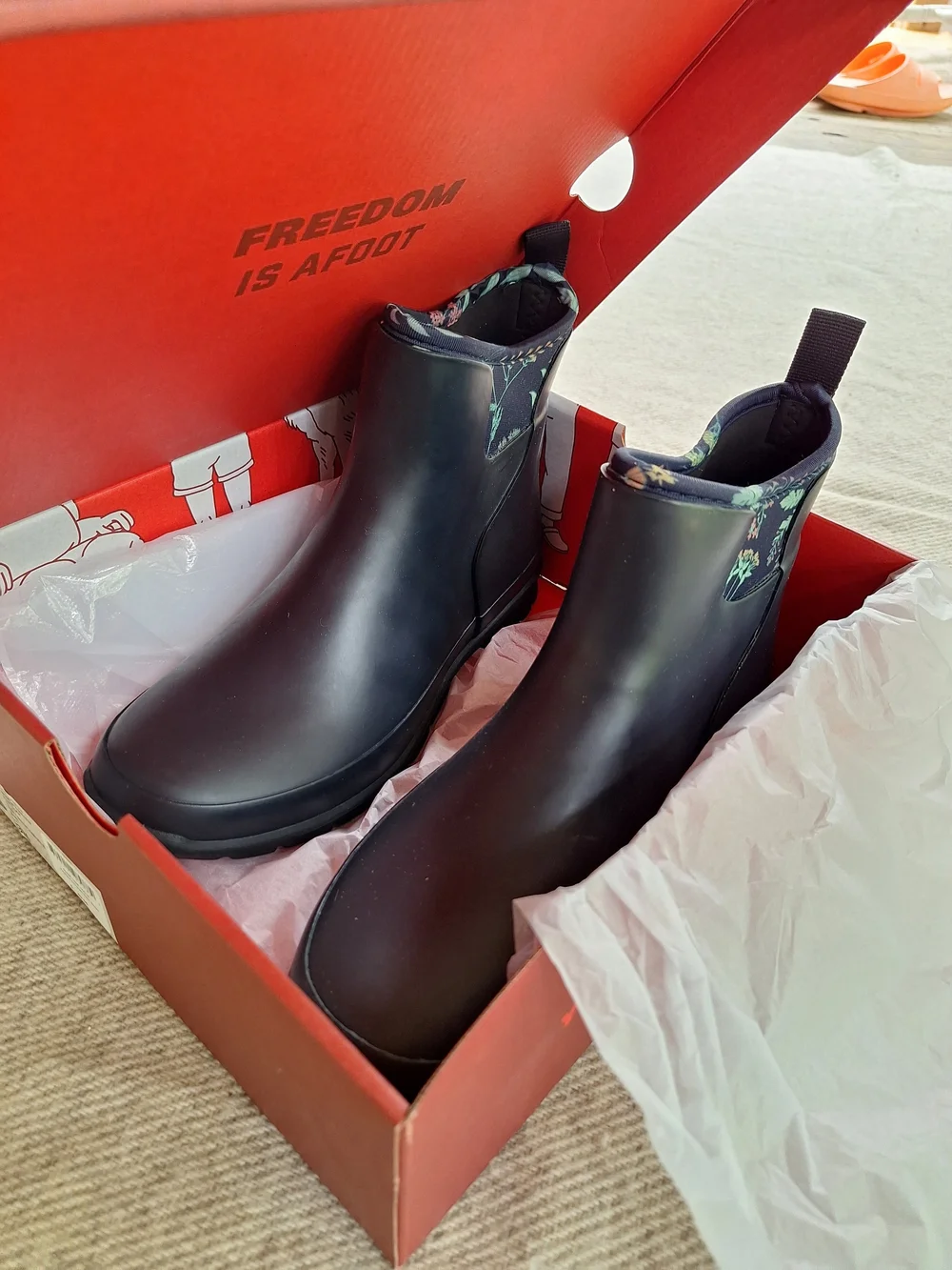 Duluth Trading Co Black Floral-Trim Rain Chelsea Booties